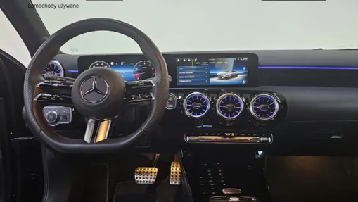 MERCEDES-BENZ A Klasa A 200 AMG Line 7G-DCT
