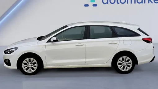 HYUNDAI i30 i30 1.5 T-GDI 48V Smart