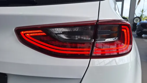 KIA Cee'd Ceed 1.5 T-GDI Business Line