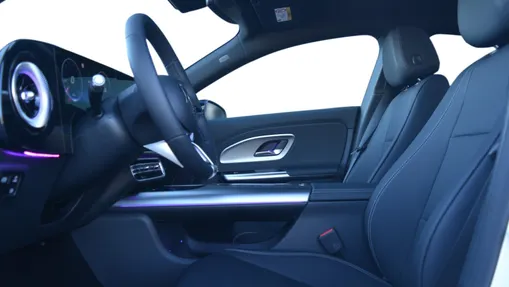 MERCEDES-BENZ CLA CLA 180 mHEV 8G-DCT