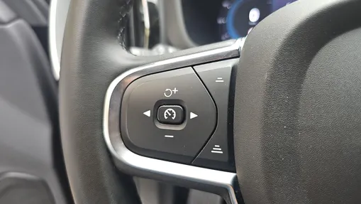 VOLVO XC60 XC60 B4 B Essential aut