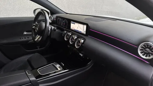 MERCEDES-BENZ A Klasa A 200 AMG Line 7G-DCT