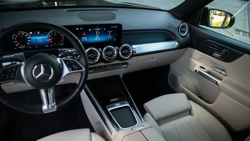 MERCEDES-BENZ GLB GLB 200 mHEV Progressive 7G-DCT