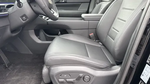 HYUNDAI Santa Fe Santa Fe 1.6 T-GDI HEV Calligraphy 4WD aut 7os. Nowy