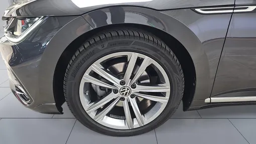 VOLKSWAGEN Arteon Arteon 2.0 TSI R-Line DSG