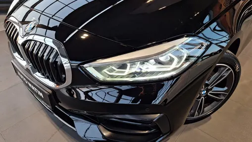 BMW Seria 1 118i Sport Line aut