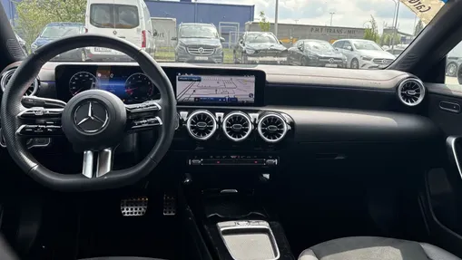 MERCEDES-BENZ CLA CLA 200 mHEV AMG Line 7G-DCT