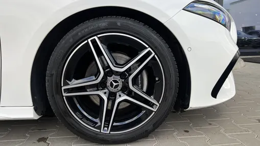 MERCEDES-BENZ A Klasa A 200 AMG Line 7G-DCT