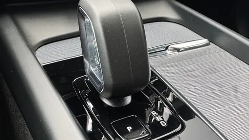 VOLVO XC60 XC60 B5 B AWD Plus Dark aut