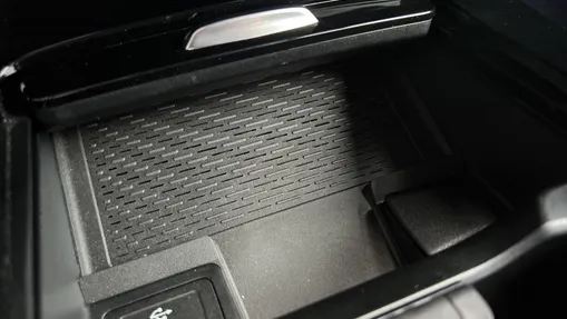 MERCEDES-BENZ A Klasa A 250 e PHEV AMG Line 8G-DCT