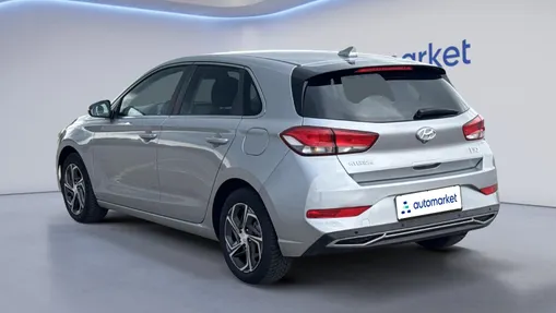HYUNDAI i30 i30 1.0 T-GDI Smart