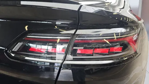 VOLKSWAGEN Arteon Arteon 2.0 TSI R-Line DSG