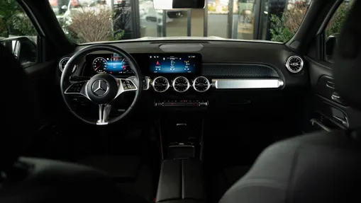 MERCEDES-BENZ GLB GLB 200 mHEV 7G-DCT