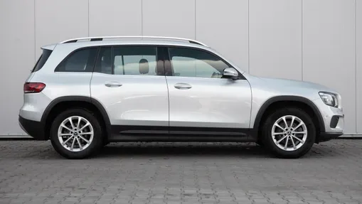 MERCEDES-BENZ GLB GLB 180 7G-DCT