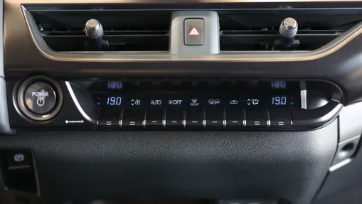 LEXUS UX UX 300h F Sport Design AWD