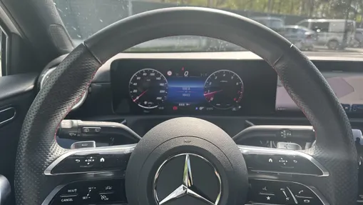 MERCEDES-BENZ A Klasa A 200 AMG Line 7G-DCT