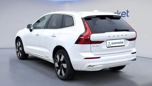 VOLVO XC60 XC60 T6 Plug-In Hybrid AWD Core aut