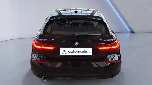 BMW Seria 1 118i Sport Line aut