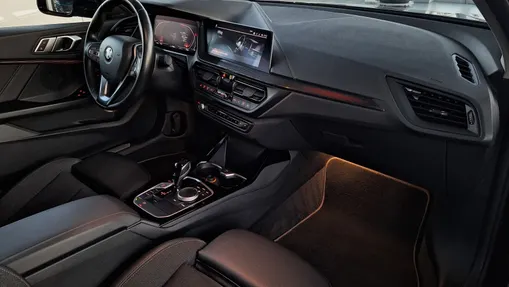 BMW Seria 1 118i Sport Line aut
