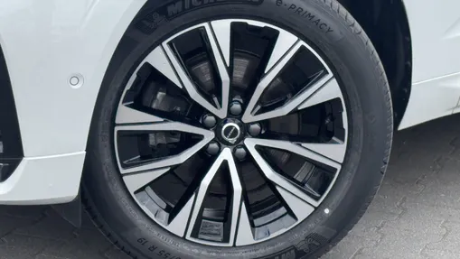 VOLVO XC60 XC60 B5 B AWD Plus Dark aut