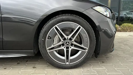 MERCEDES-BENZ C Klasa C 180 mHEV AMG