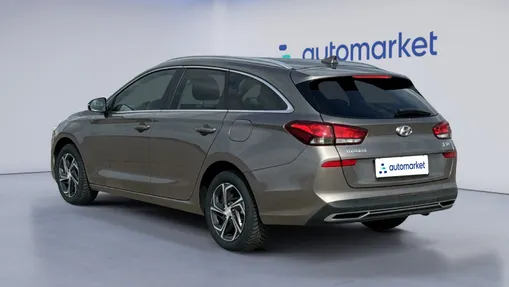 HYUNDAI i30 i30 1.0 T-GDI Smart