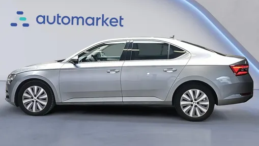 SKODA Superb Superb 2.0 TDI SCR Style