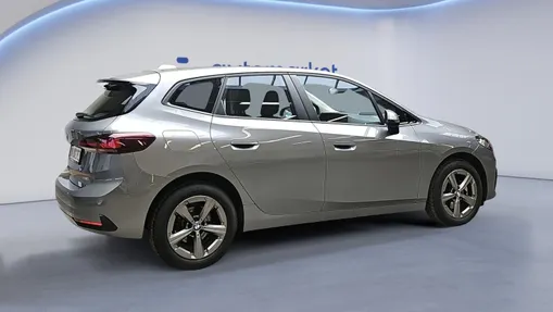 BMW Seria 2 218i aut