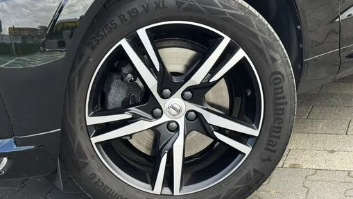VOLVO XC60 XC60 B5 D AWD R-Design aut