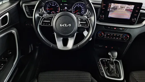 KIA Cee'd Ceed 1.5 T-GDI M DCT
