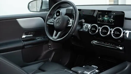 MERCEDES-BENZ GLB GLB 180 7G-DCT