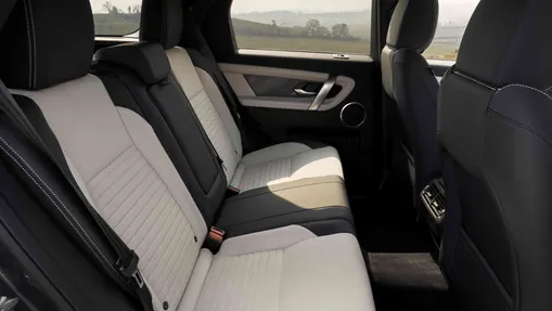 LAND ROVER Discovery Sport Discovery Sport 2.0 D165 mHEV Dynamic SE aut Nowy