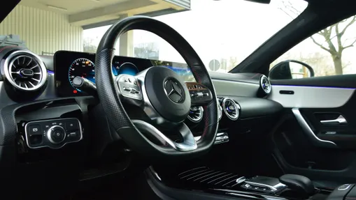 MERCEDES-BENZ CLA CLA 250 e AMG Line 8G-DCT