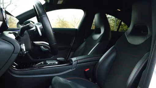 MERCEDES-BENZ CLA CLA 250 e AMG Line 8G-DCT