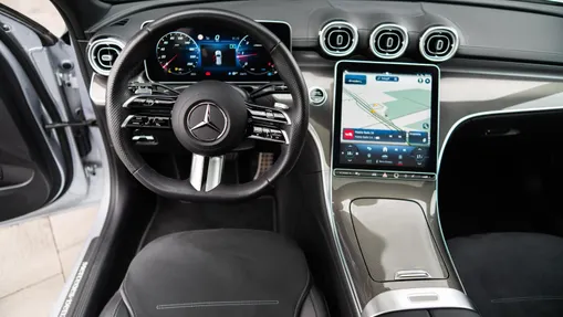 MERCEDES-BENZ C Klasa C 220 d mHEV 4-Matic AMG