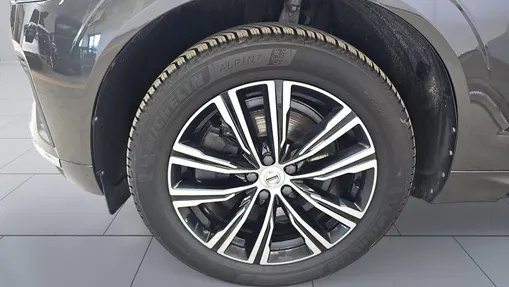 VOLVO XC60 XC60 B4 D AWD Inscription aut