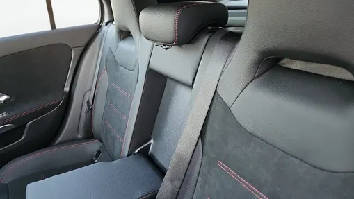 MERCEDES-BENZ A Klasa A 250 e PHEV AMG Line 8G-DCT