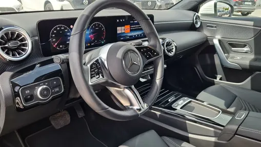MERCEDES-BENZ A Klasa A 200 Progressive 7G-DCT
