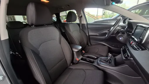 HYUNDAI i30 i30 1.6 D Comfort DCT