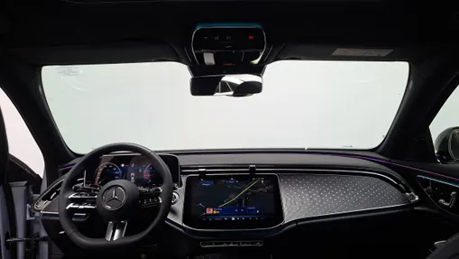 MERCEDES-BENZ E Klasa E 220 d mHEV AMG 9G-Tronic