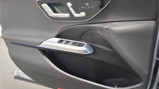 MERCEDES-BENZ E Klasa E 220 d mHEV AMG 9G-Tronic