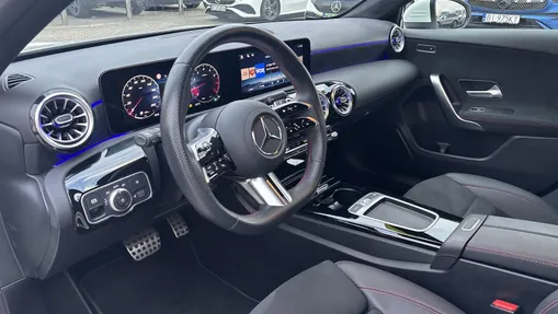 MERCEDES-BENZ A Klasa A 200 AMG Line 7G-DCT