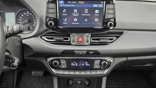 HYUNDAI i30 i30 1.0 T-GDI Smart DCT