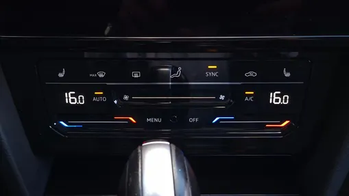 VOLKSWAGEN Arteon Arteon 2.0 TDI 4Motion R-Line DSG
