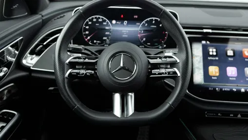 MERCEDES-BENZ E Klasa E 220 d mHEV 4-Matic AMG 9G-Tronic