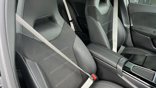 MERCEDES-BENZ A Klasa A 250 e PHEV AMG Line 8G-DCT