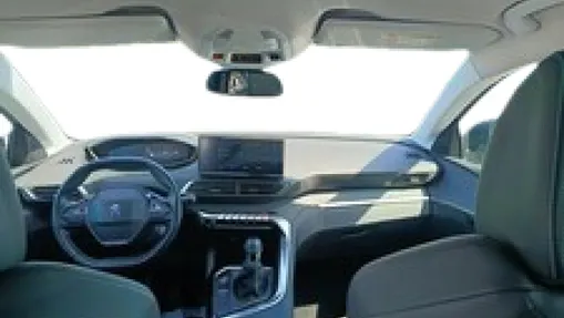 PEUGEOT 5008 5008 1.5 BlueHDI Allure S&S