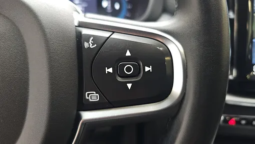 VOLVO XC60 XC60 B4 B Essential aut