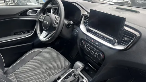 KIA Cee'd Ceed 1.6 GDI PHEV Business Line DCT