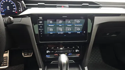 VOLKSWAGEN Arteon Arteon 2.0 TSI R-Line DSG